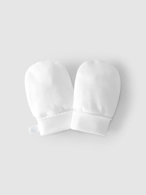 Plain Mittens with embroidered effect finish